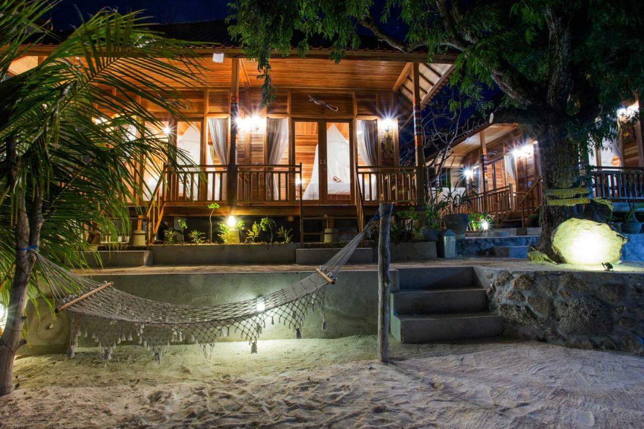 Wooden Beach Sunset Cottages Lembongan Dış mekan fotoğraf